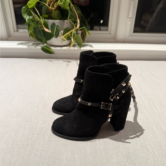 Valentino Garavani Suede Ankle Boots with Gold Studs - Picture 7 of 7